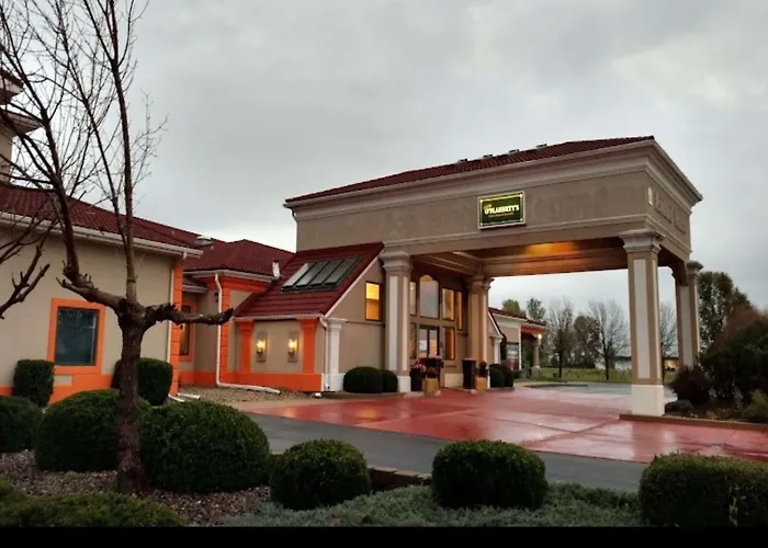 Comfort & - Peoria Hotel Morton