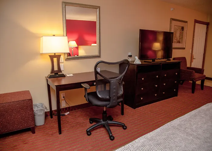 Hotel Comfort & - Peoria 3*