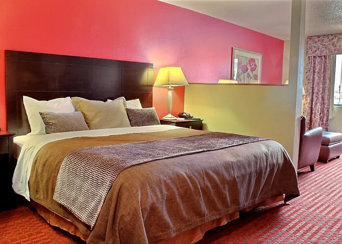 Comfort & - Peoria Hotel 3*
