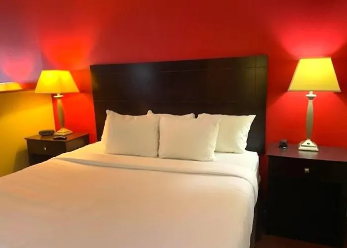 Hotel Comfort & - Peoria