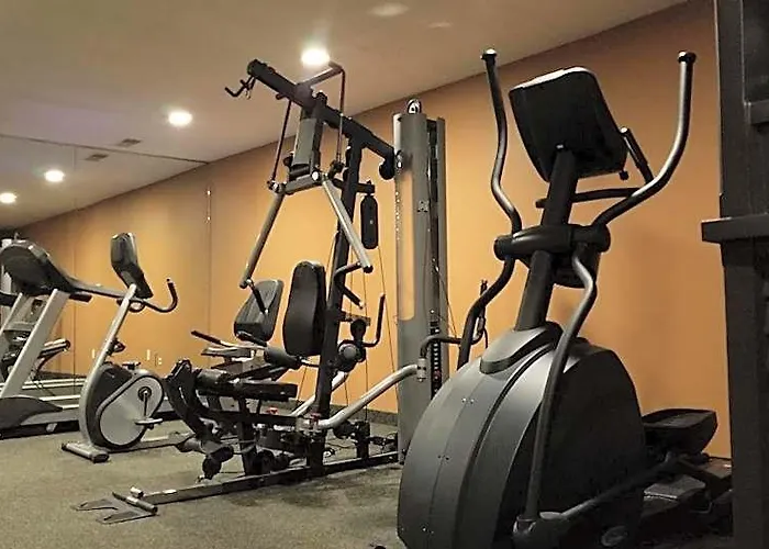Hotel Comfort & - Peoria 3*